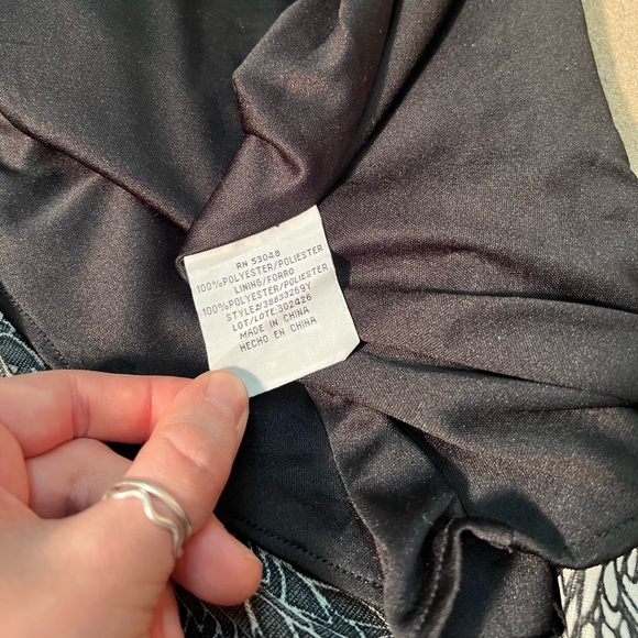 Y2K NW Collections Black and White Cowl Neck Fitted Floral Cocktail Dress Size 8 - Picture 8 of 9